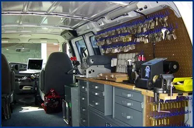 Advantage Locksmith Store Springfield, MA 413-301-0957 - 2-mobile-locksmith