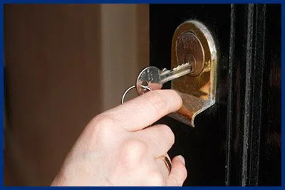 Advantage Locksmith Store Springfield, MA 413-301-0957 - 7-door-unlock