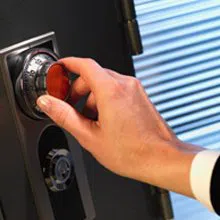 Advantage Locksmith Store Springfield, MA 413-301-0957 - sb-com-01